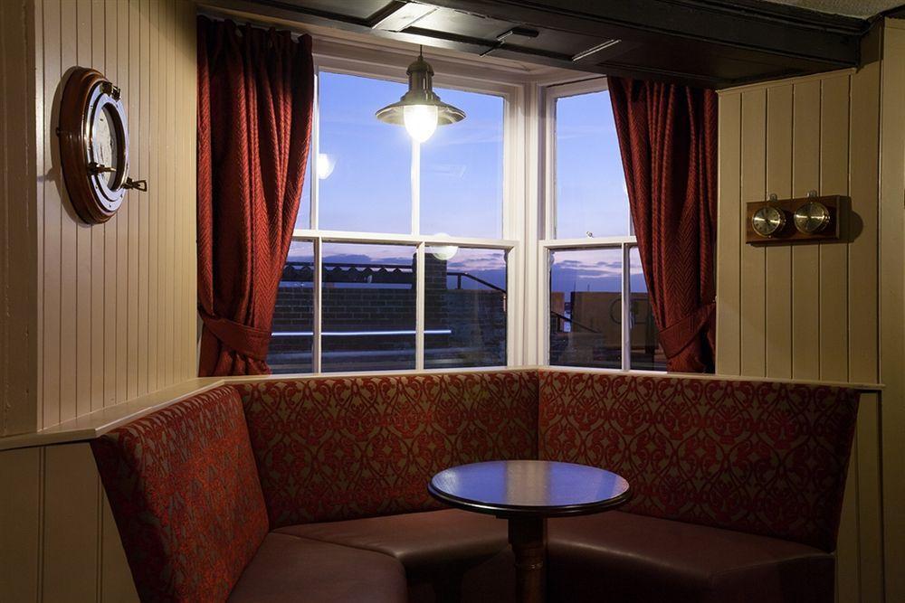 Anchor Hotel Burnham-on-Crouch Esterno foto