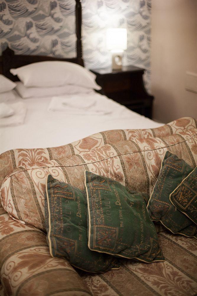 Anchor Hotel Burnham-on-Crouch Esterno foto