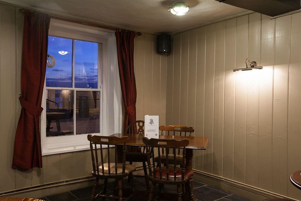Anchor Hotel Burnham-on-Crouch Esterno foto